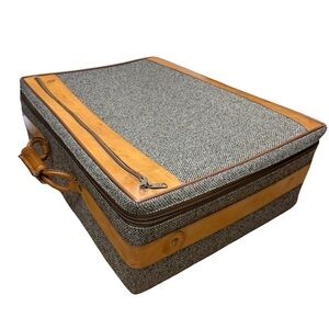 Hartmann Vintage Tweed & Leather Suitcase – Complete w/ Tags & Original Inserts